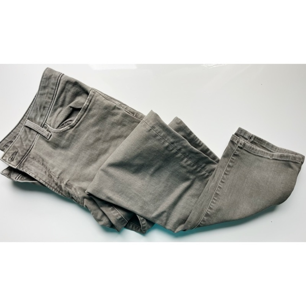 American Eagle Outfitters • Olive Green/Grey Slim Jeans